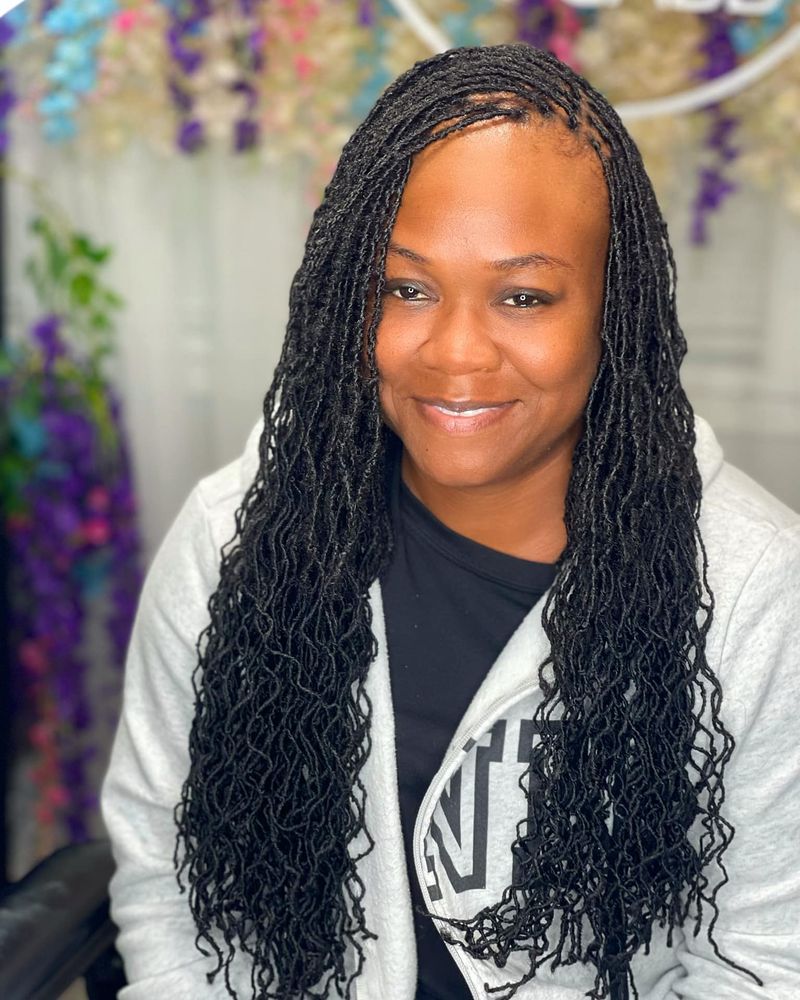 Outdated: Thin Micro Braids