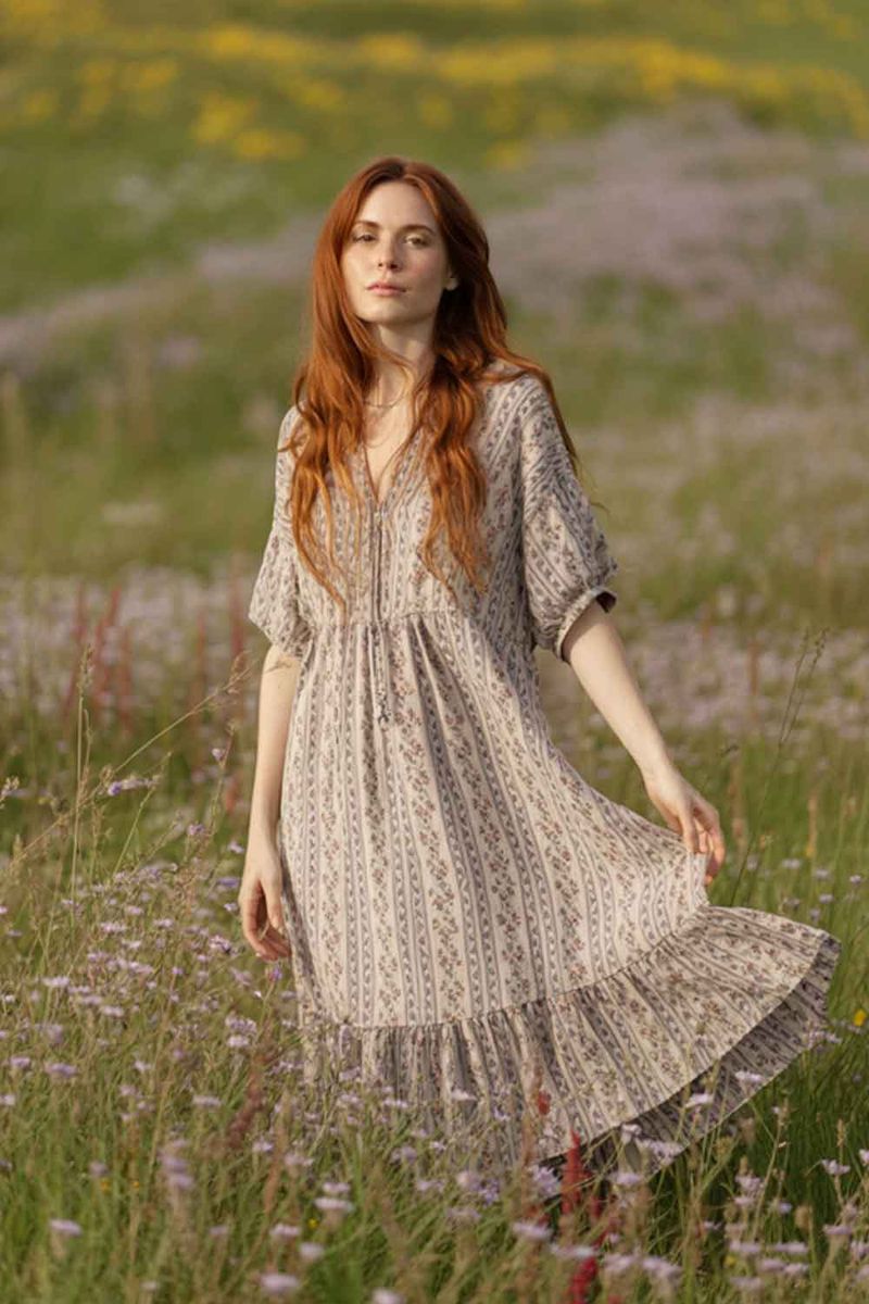 Boho Maxi Dresses for Wavy Hair
