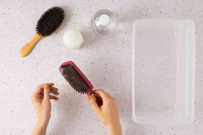 Scrub Between Bristles