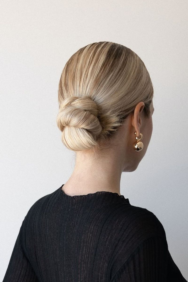 Penteado baixo elegante