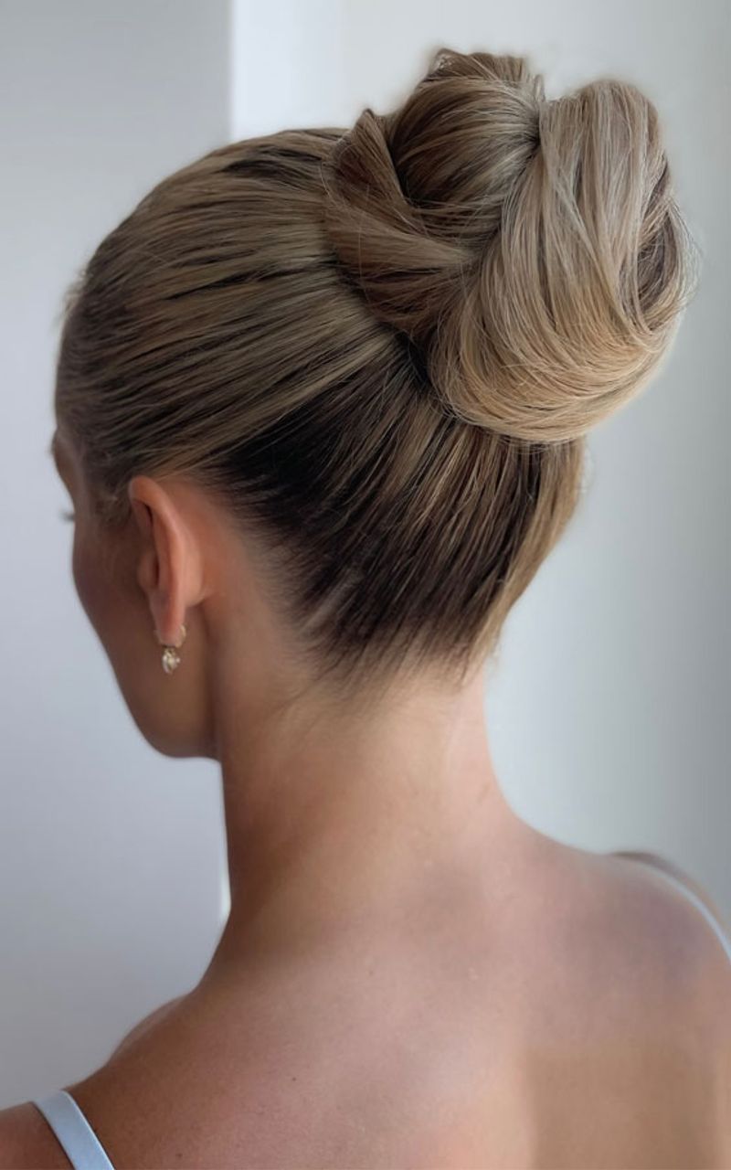 Sleek High Knot