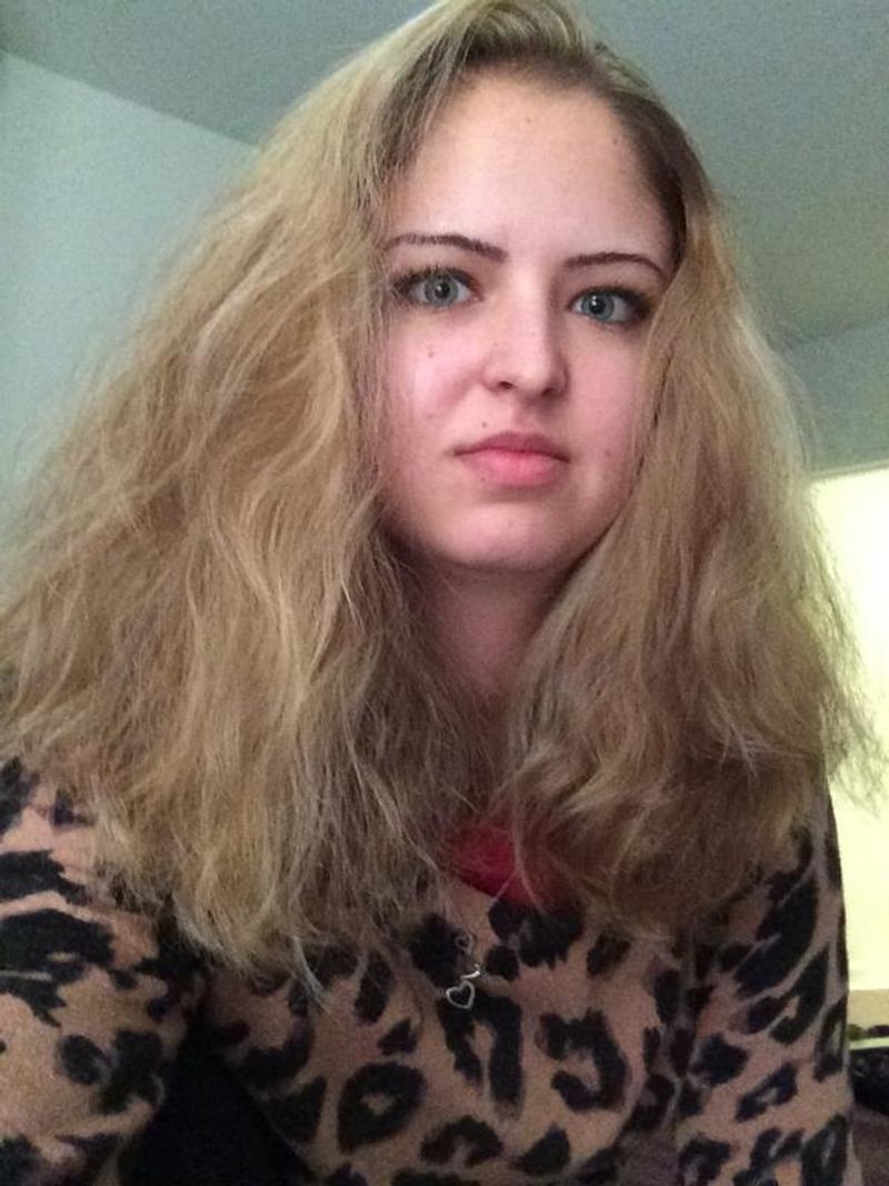 Cepillar el cabello seco