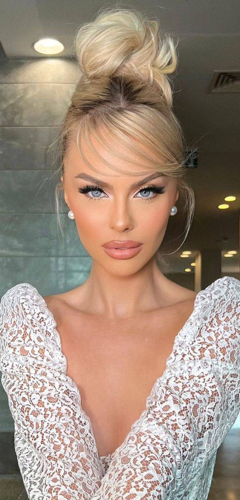 Top Knot with Piece-y Fringe