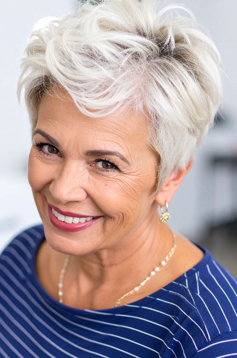 Tapered Crop with Textured Crown