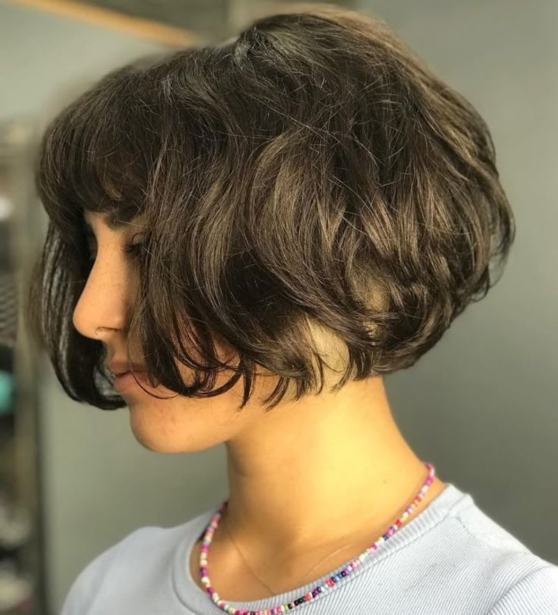 Effortless Chin-Length Waves