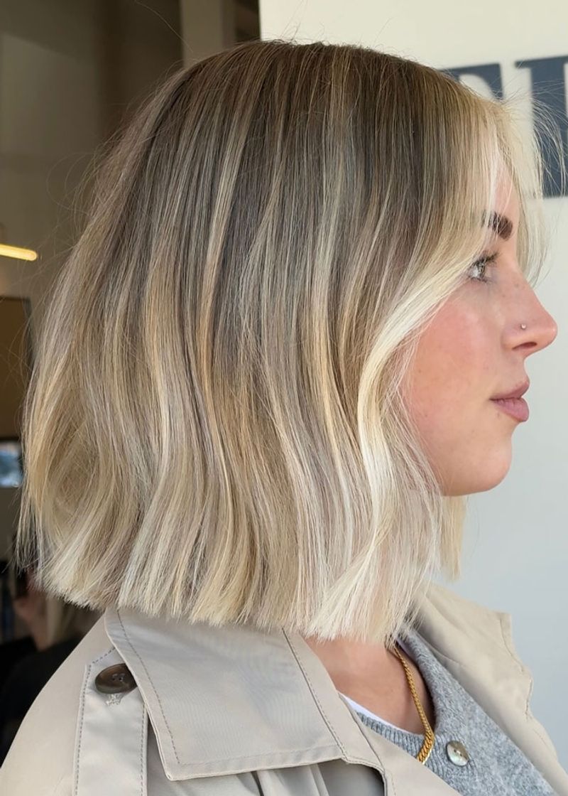 Blunt Lob with Root Shadow