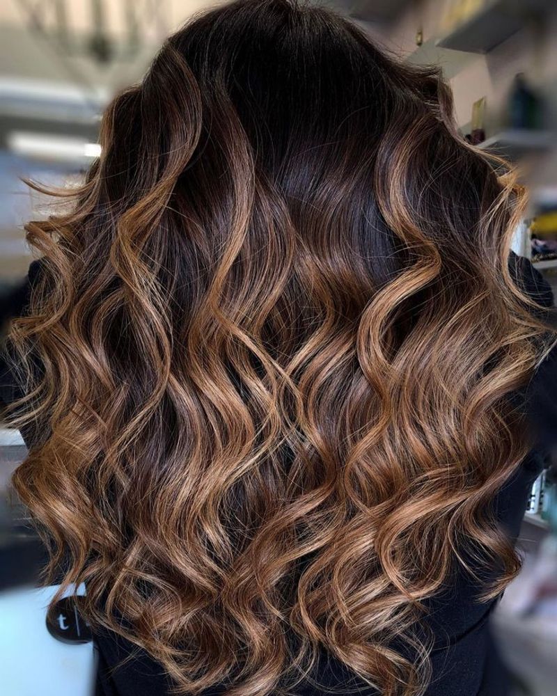 Glossy Caramel Ribbon Highlights