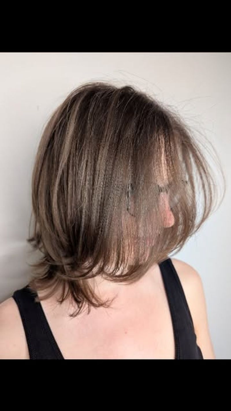 Collarbone-Grazing Textured Cut