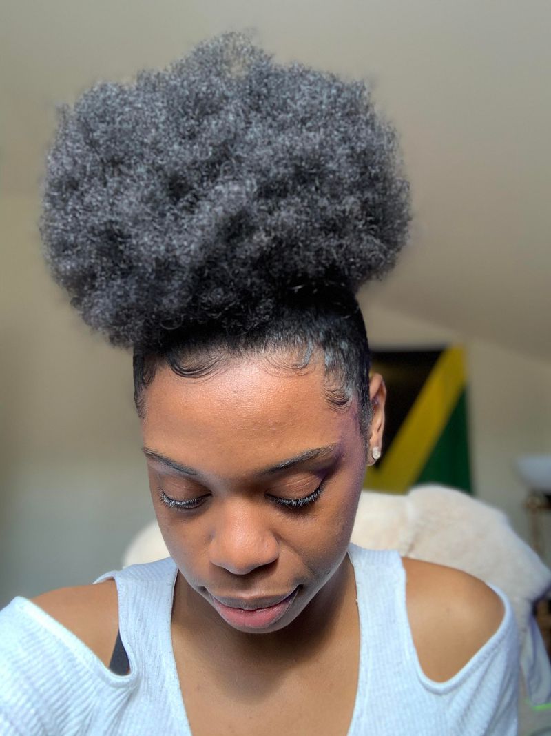 Kinky Curl Poof