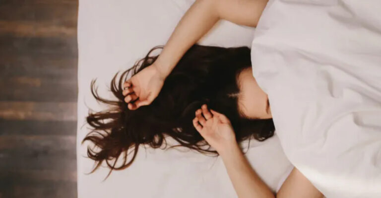 Here’s the Truth About Sleeping on Wet Hair, According to Experts