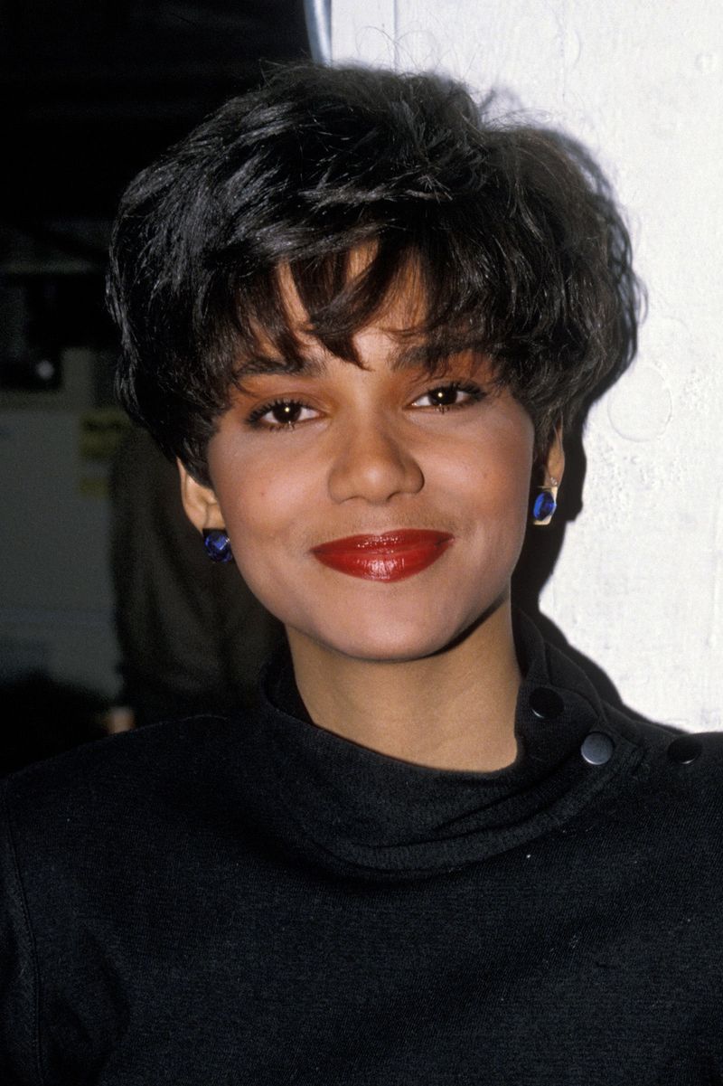Halle Berry's Textured Pixie Bob