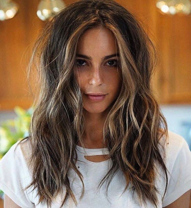Long Layers with Face-Framing Highlights