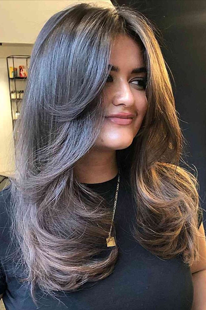 Mid-Length Cut with U-Shaped Layers
