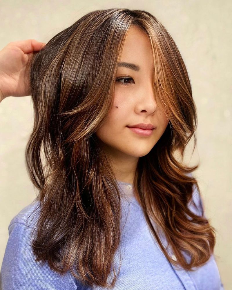 Asymmetrical Deep-Side Part