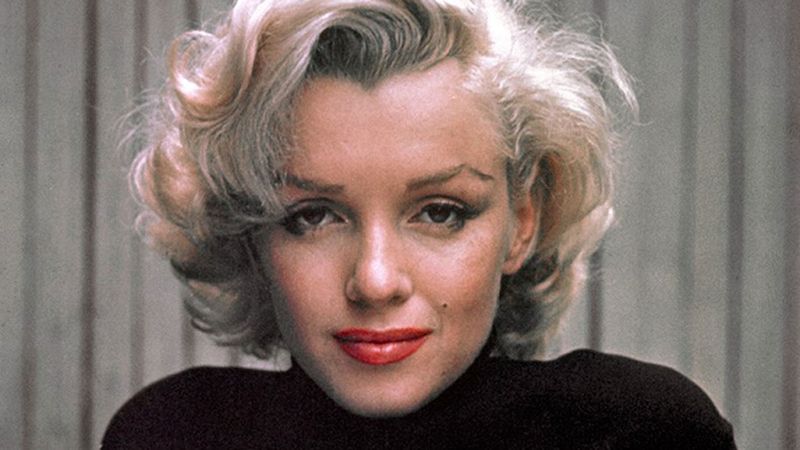 The Marilyn Platinum Bob