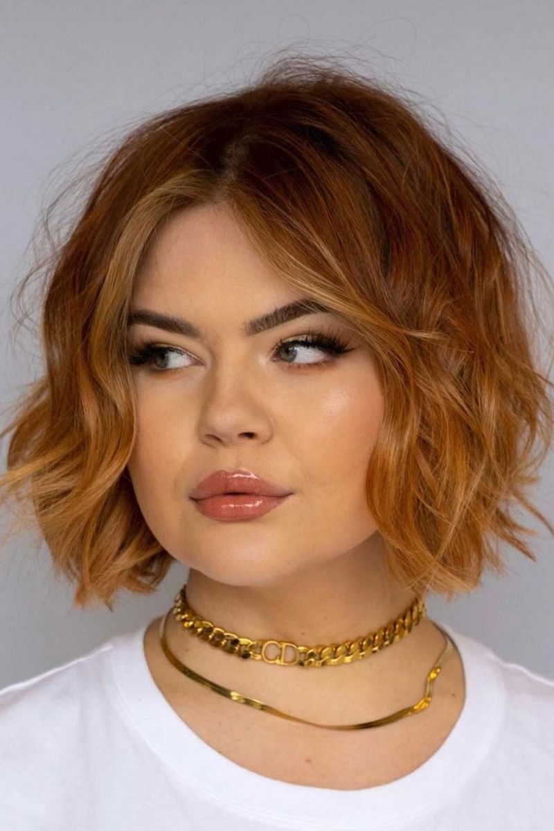 Wavy Bob with Soft Layers