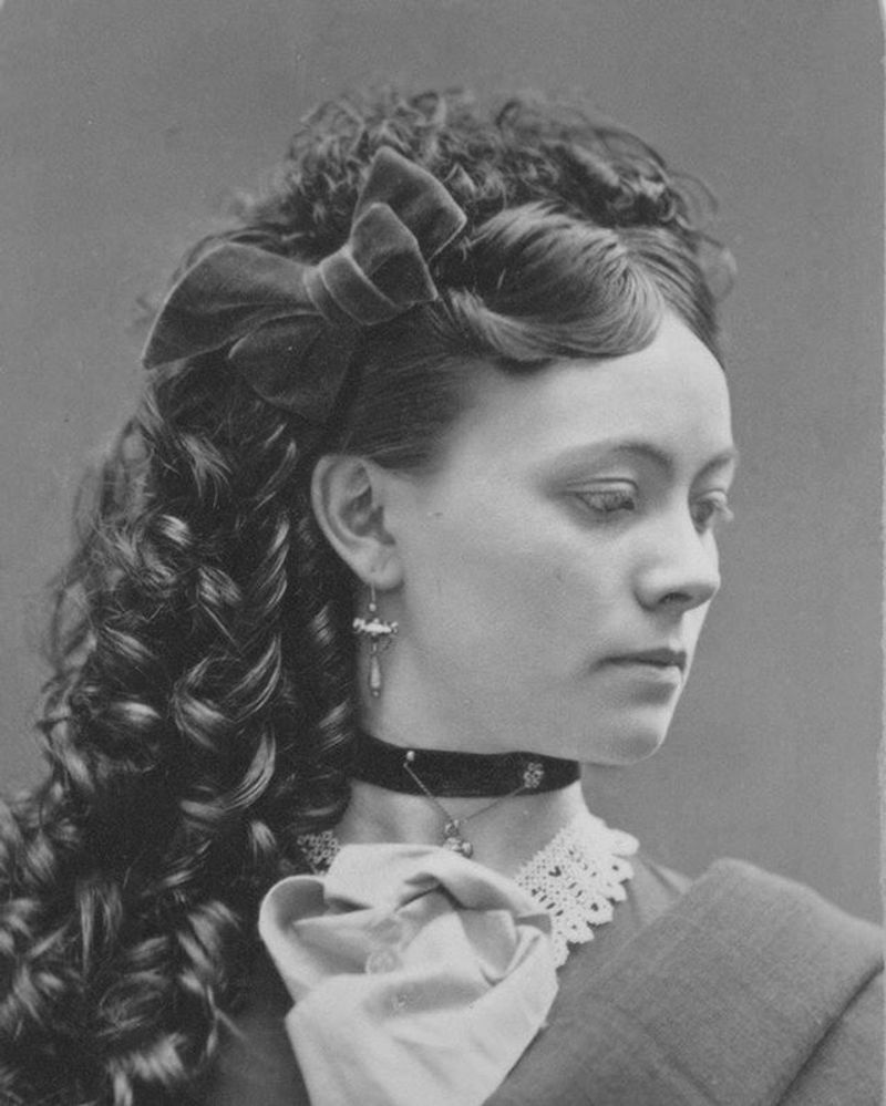 Victorian Ringlet Curls