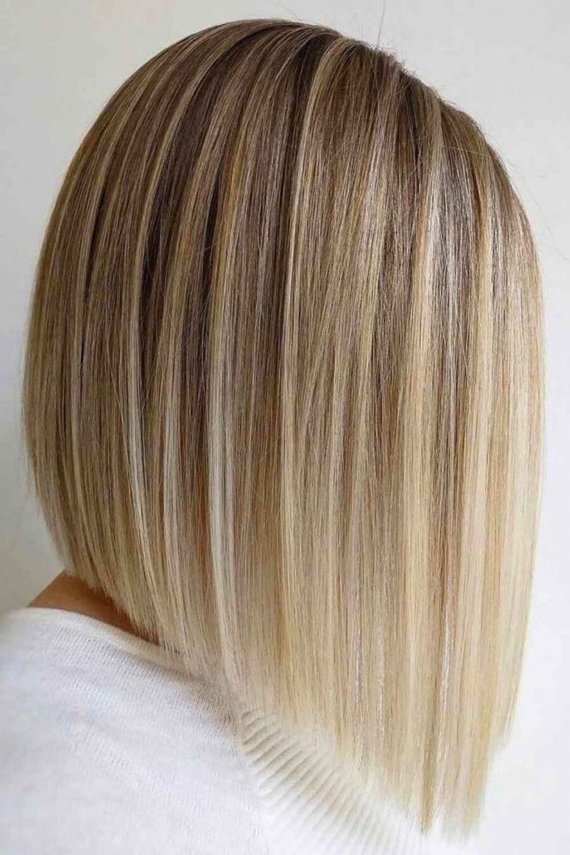Bob angulaire lisse