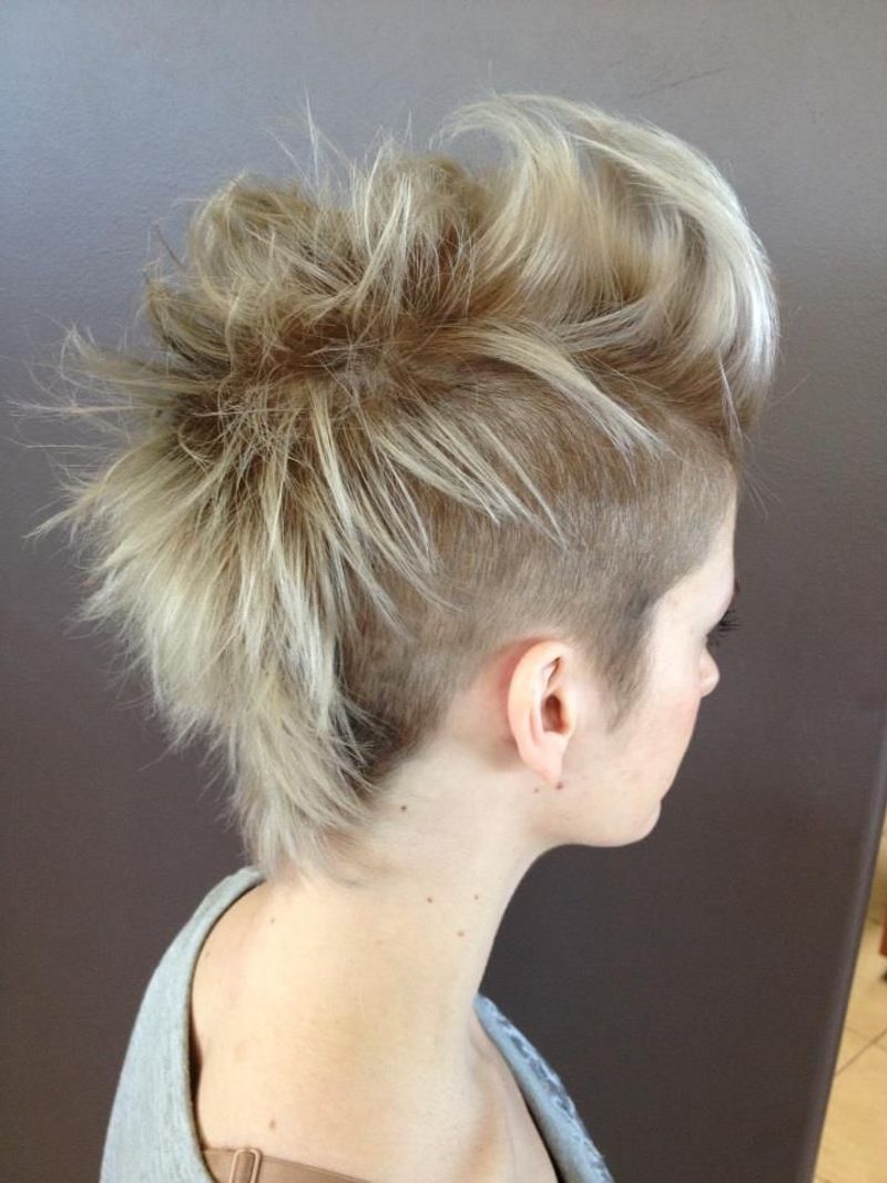 Full Mohawk Undercut