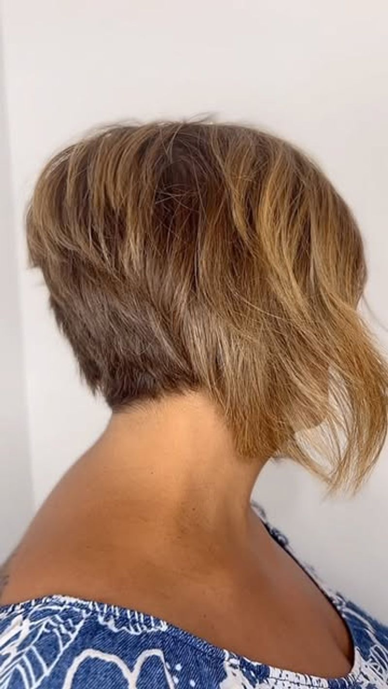 Asymmetrical Rounded Bob