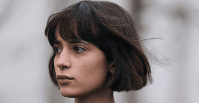 The “Ripped Bob” Haircut Is The Ultimate Model-Off-Duty Look