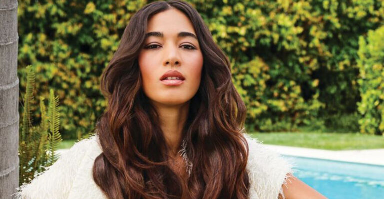Thin Hair vs Thick Hair: How to Tell The Difference & What to Know