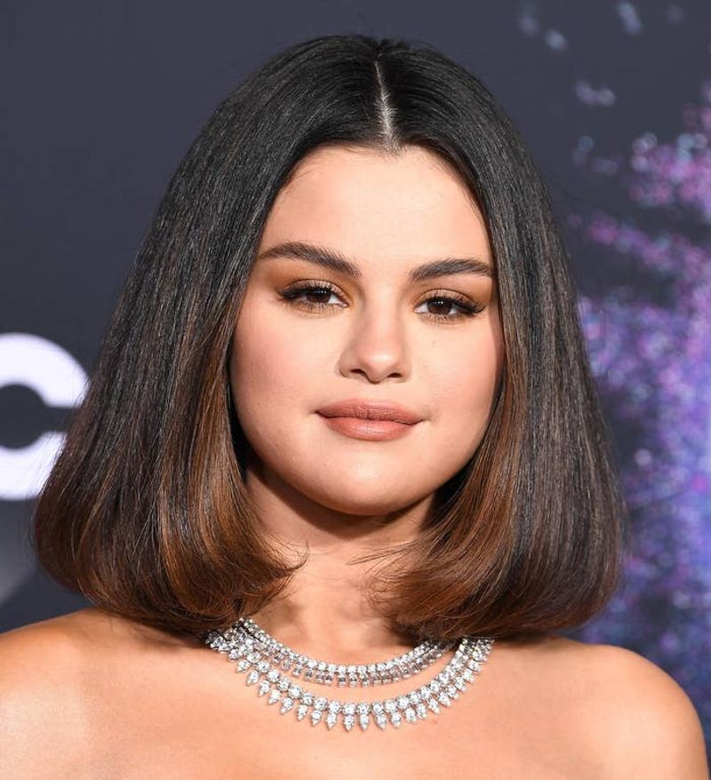 Selena Gomez's Blunt Bob With Hidden Layers